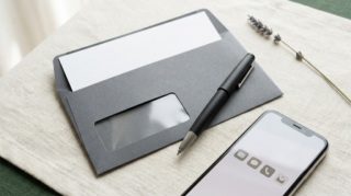 5 séquences multicanales qui combinent courrier manuscrit et digital